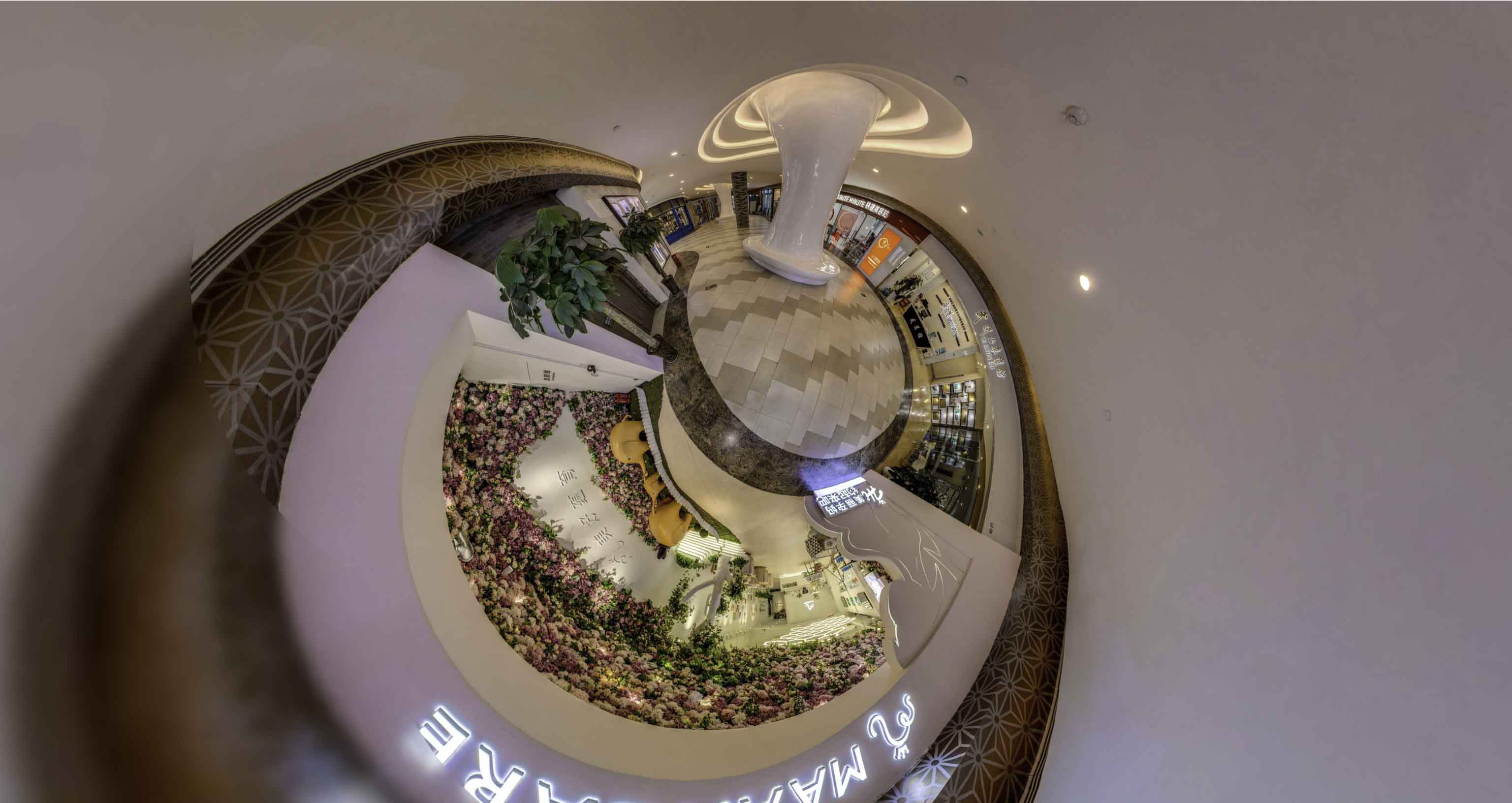 龙楼镇将VR全景融入品牌宣传活动的创新实践与策略